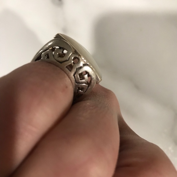 Barse Silver Plated Mother of Pearl Ring - Picture 4 of 5